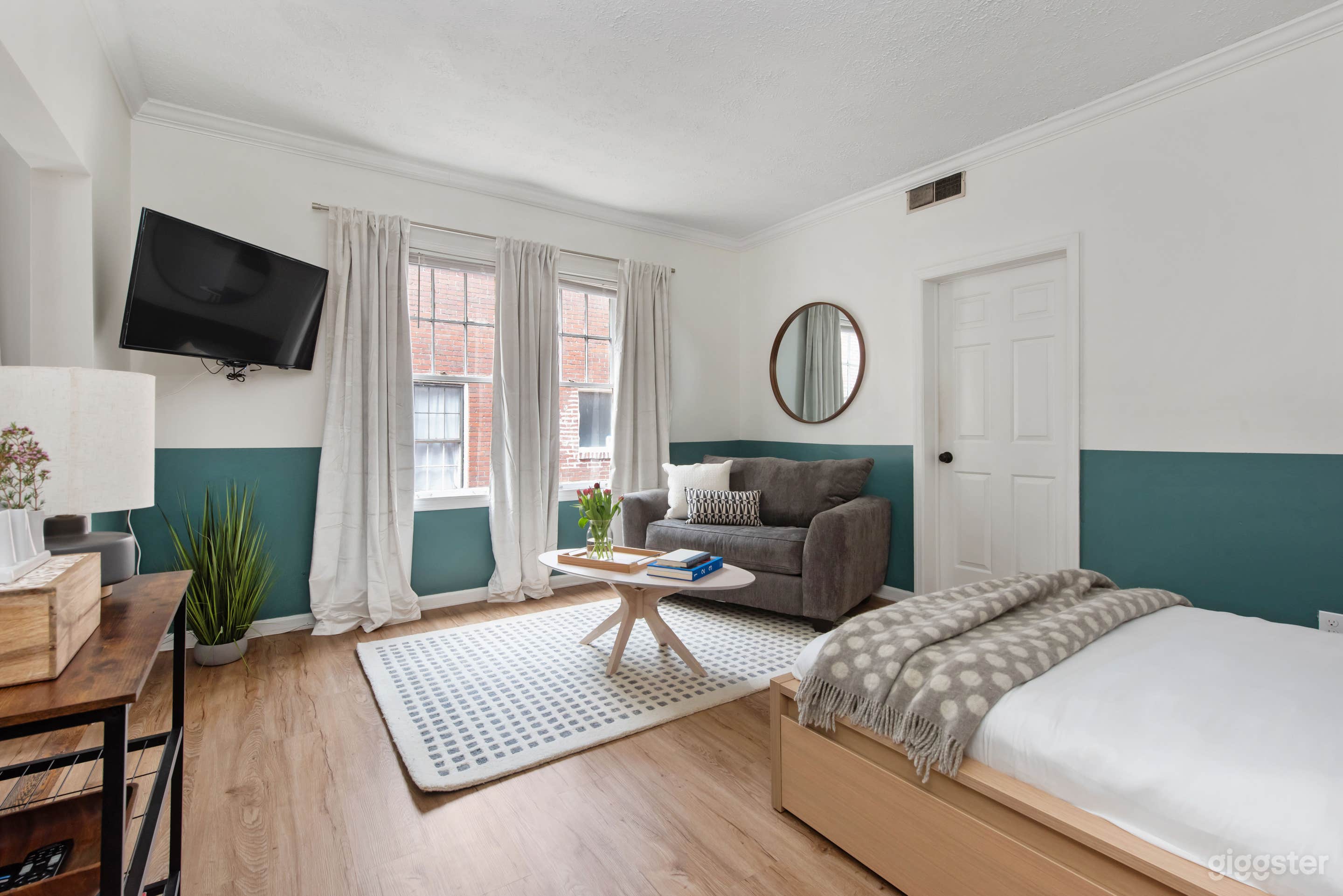 Parkfront View - Piedmont Park's Cozy Studio Photo 2