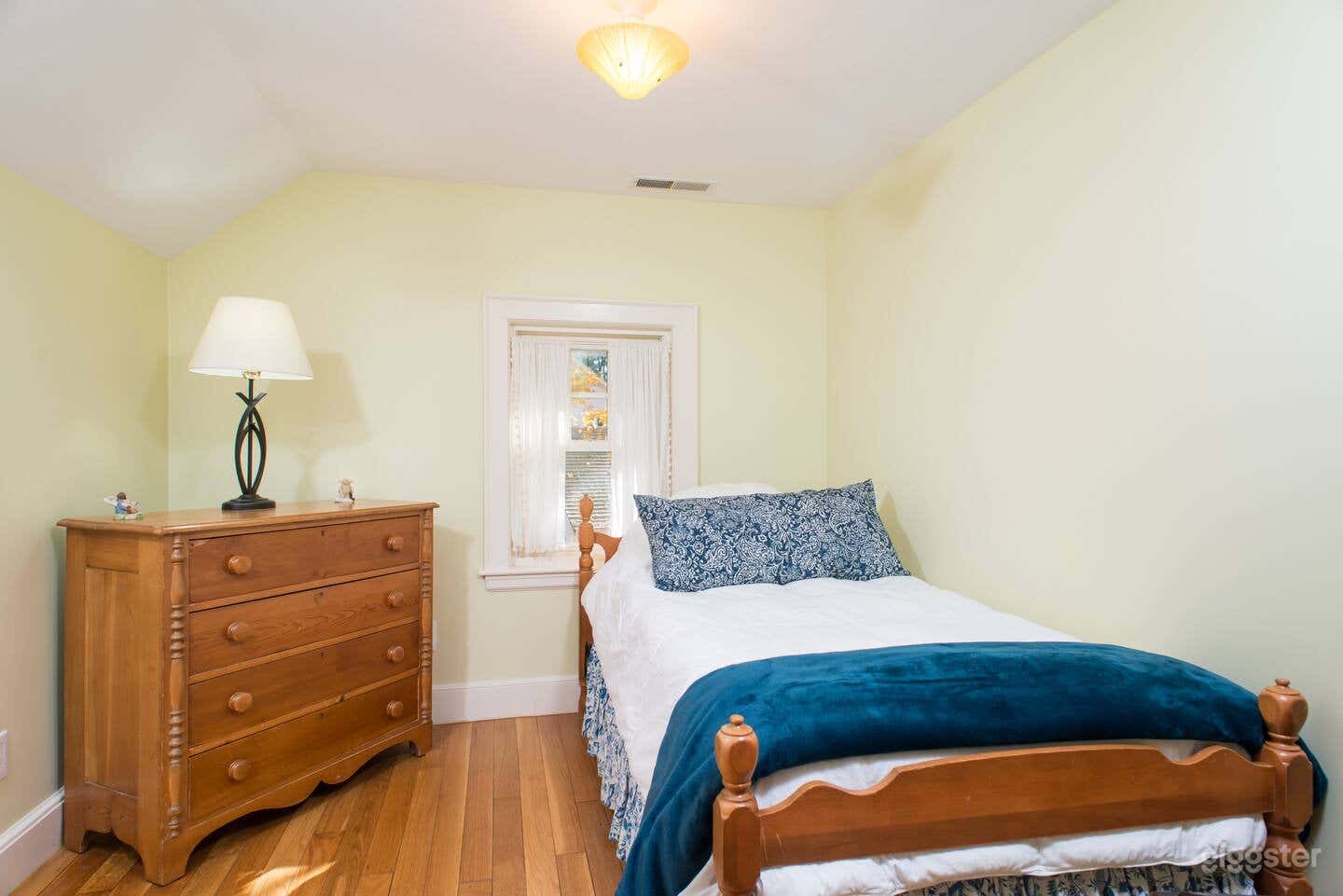 Charming New England Home Photo 3