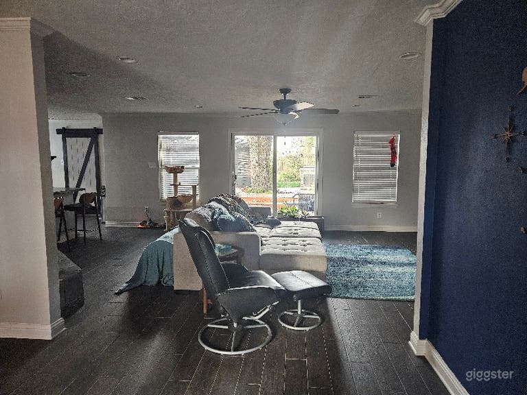  Your Everyday American Home – Deck, BBQ & Real Life Charm 