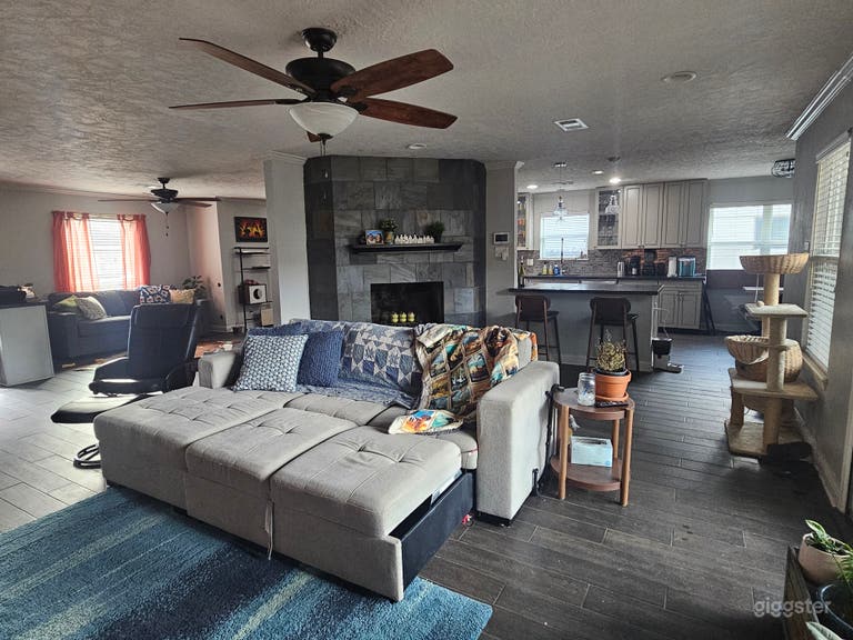  Your Everyday American Home – Deck, BBQ & Real Life Charm 