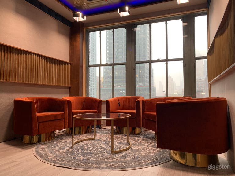  Midtown Manhattan Podcast/Broadcast Studio  