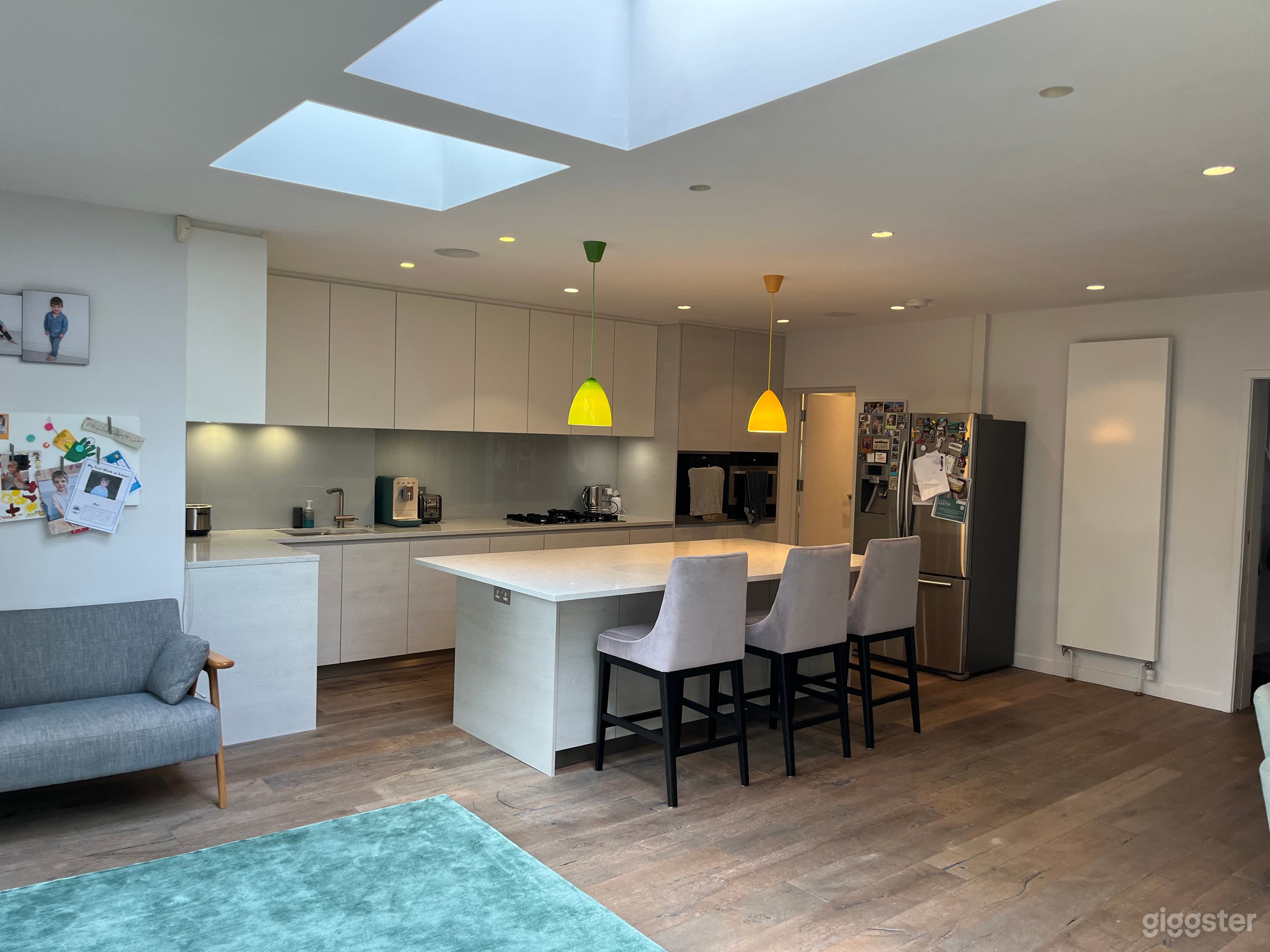 6 Bedroom, 3 Bathroom 2,500 sq ft home in Chiswick, London Photo 3