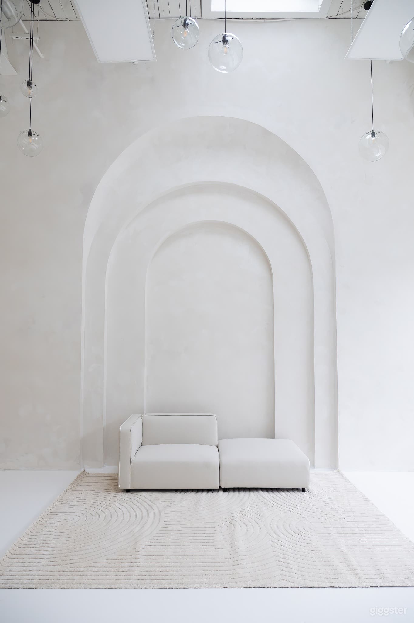 Stunning textured Venetian wall with arches, adding depth and elegance to your photo shoot