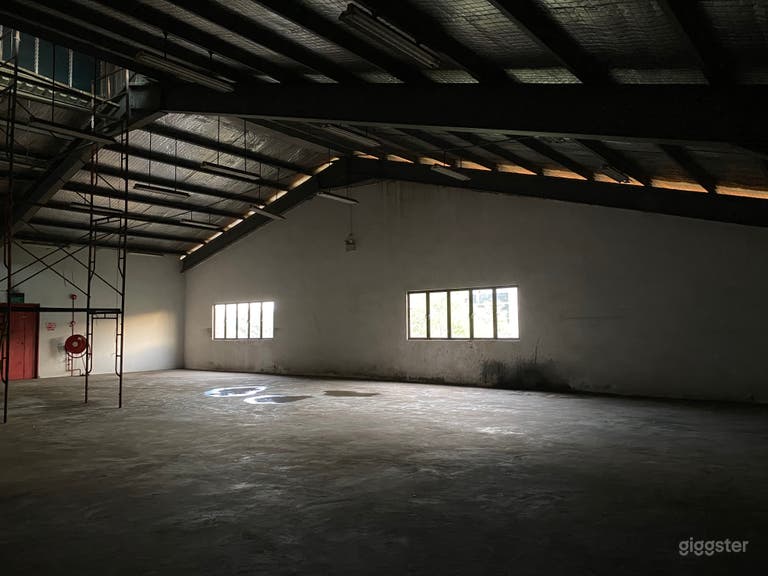  Warehouse Industrial Creative Space 