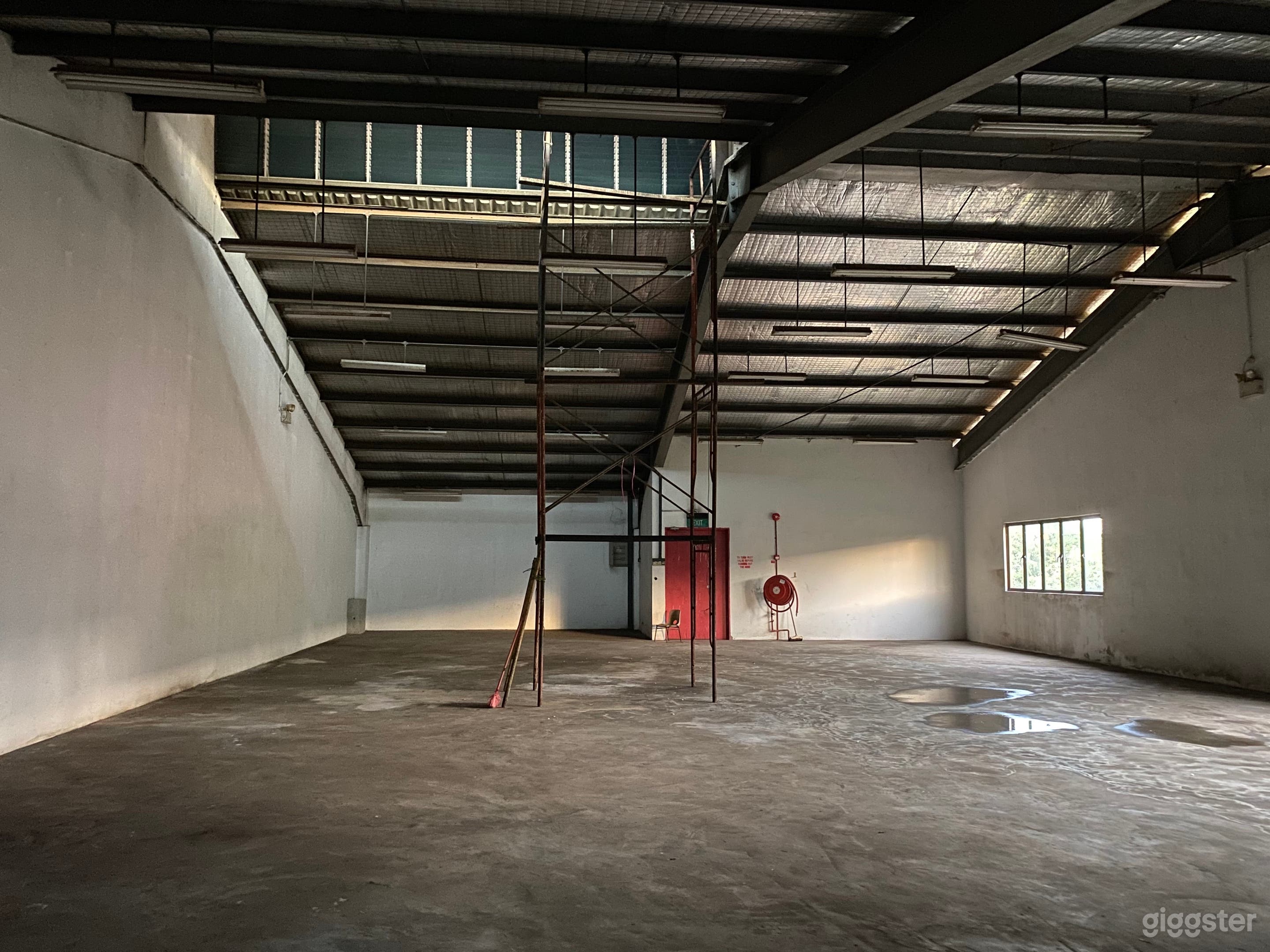 Warehouse Industrial Creative Space Photo 1