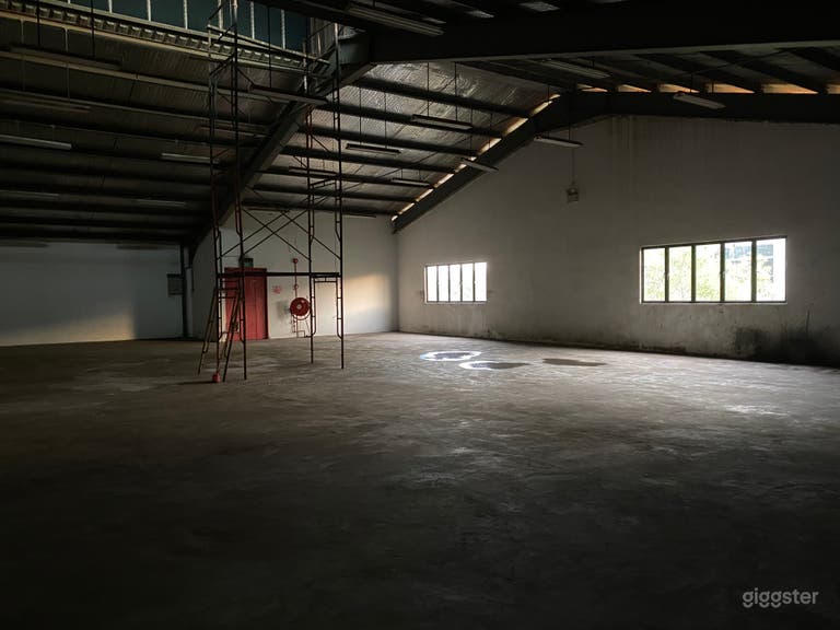  Warehouse Industrial Creative Space 