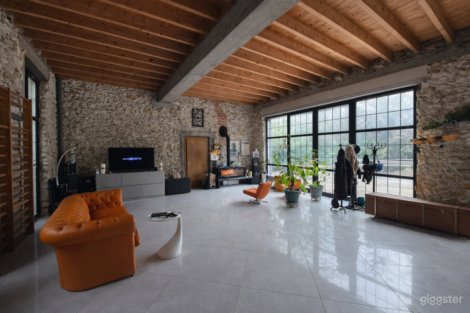 Photo de Manoir Napoléon III esprit loft dans un parc boisé de 2 ha 3