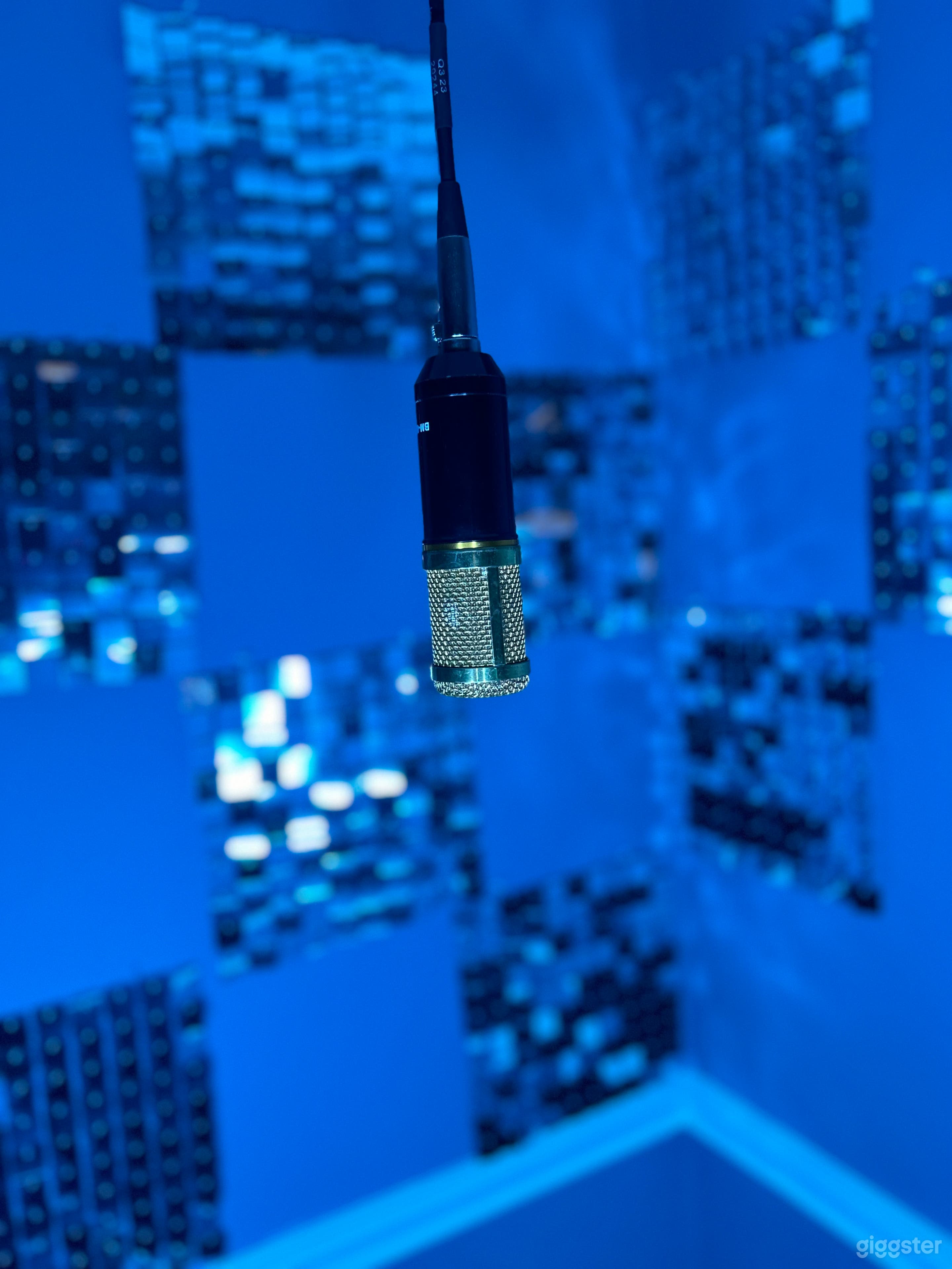 Versatile Creative Studio w/ XL Recording Booth &amp; Content Space Photo 3