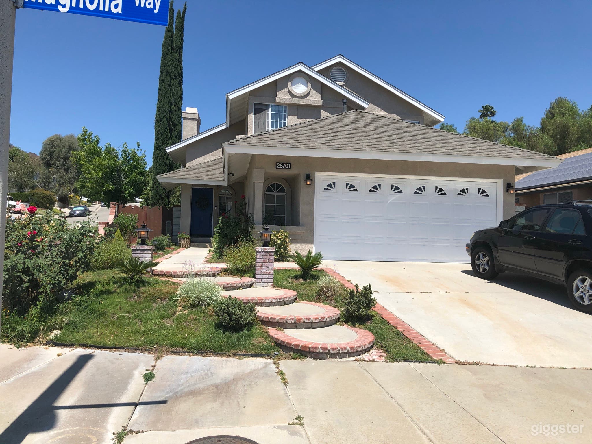 Beautiful Landscaped Front Yard