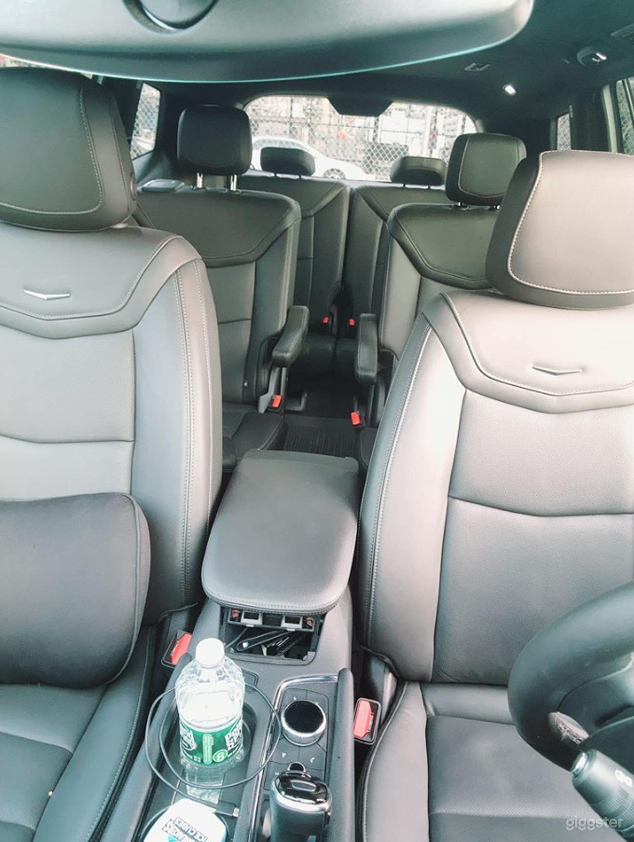 Elegant Cadillac XT6 Photo 3