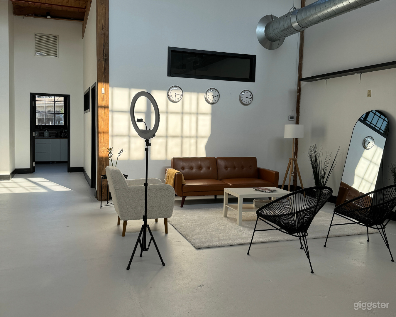 Industrial Loft Style Studio Photo 1