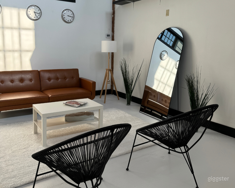  Industrial Loft Style Studio 