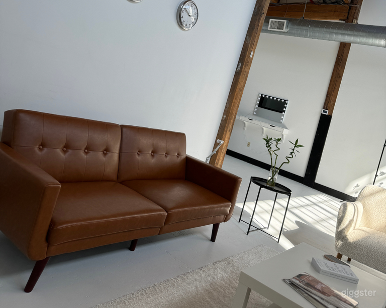  Industrial Loft Style Studio 