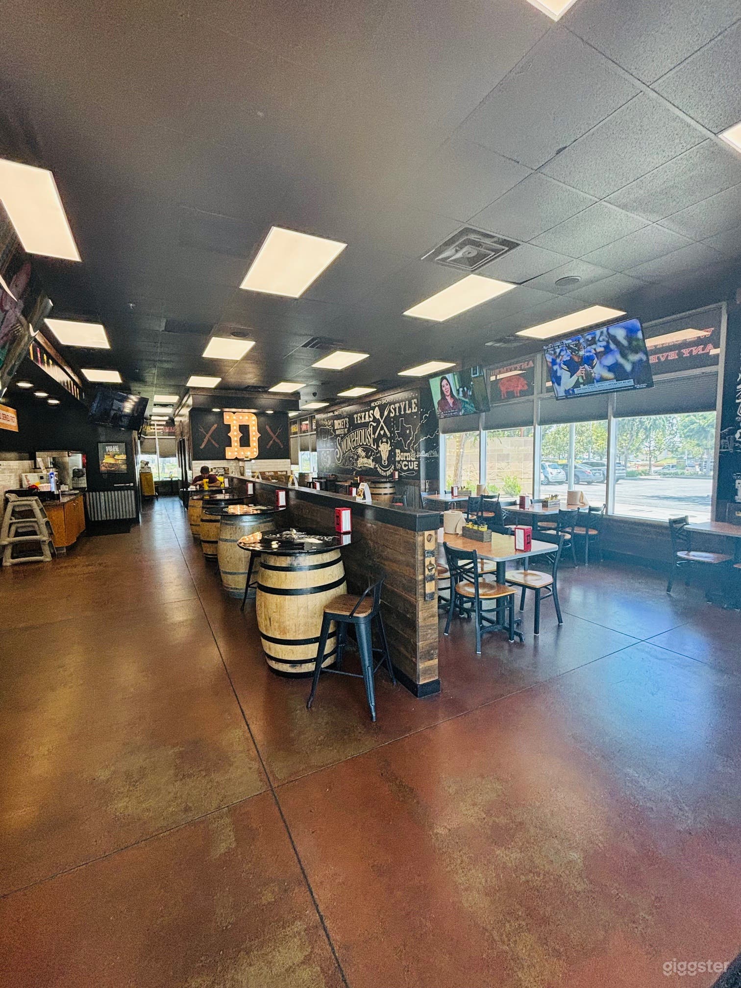 Large dinning area to host a private gathering or special event!