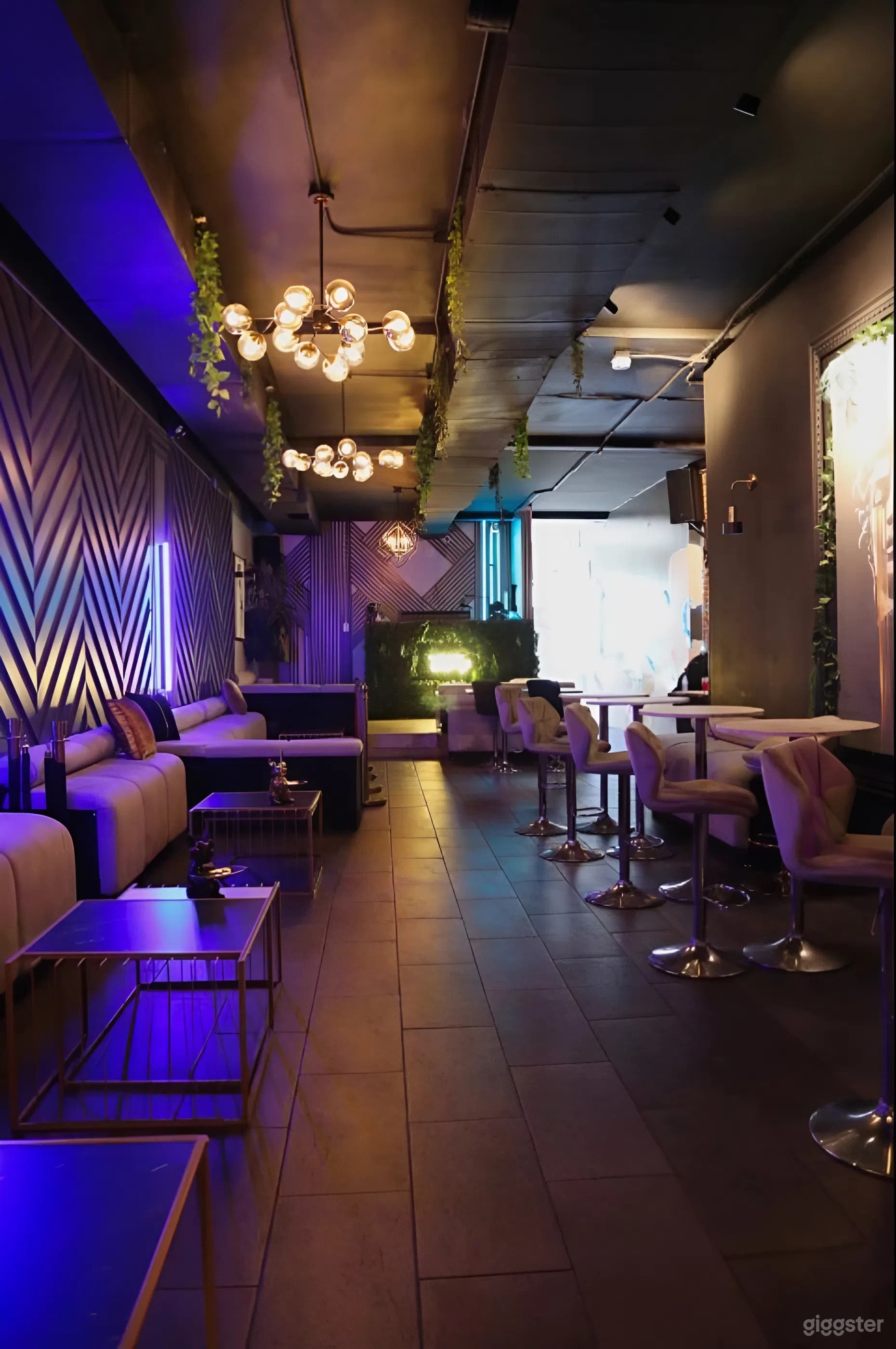 Multi-Level Creative Venue with Bar, Rooftop &amp; Content Studio Photo 4