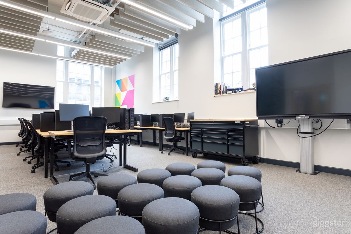 PC Room - Soho Photo 2