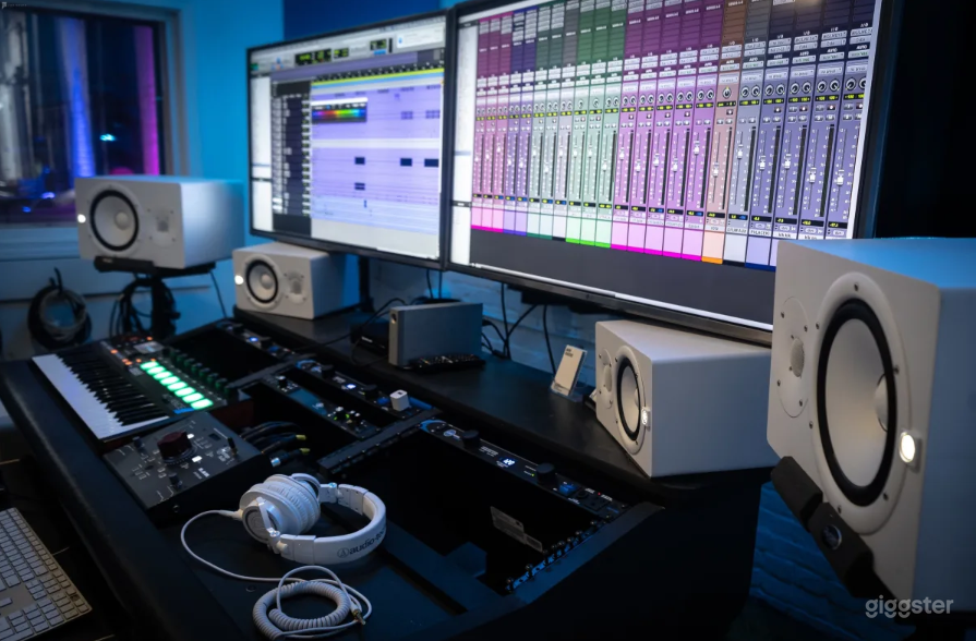 Framingham's Soothing Vibe Recording Studio  Photo 2