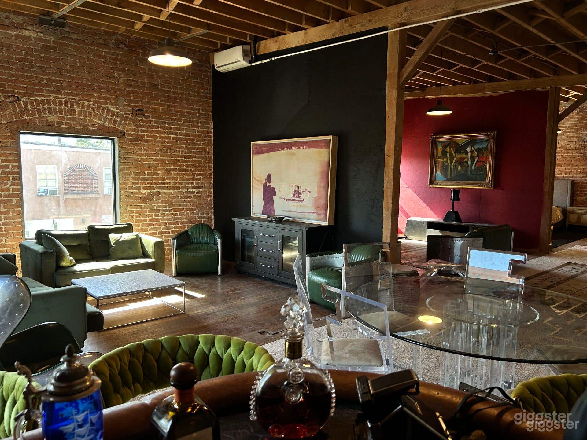 New York Loft Style Apartment Standing set Photo 2