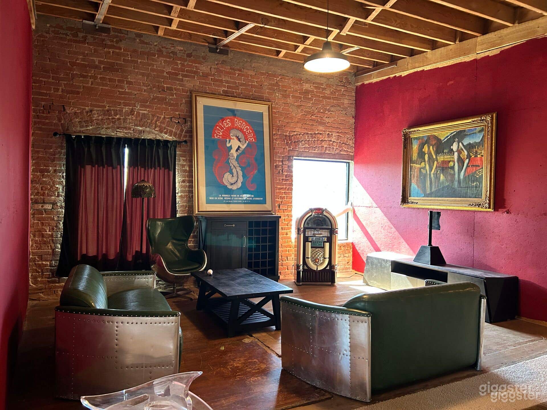 New York Loft Style Apartment Standing set Photo 4