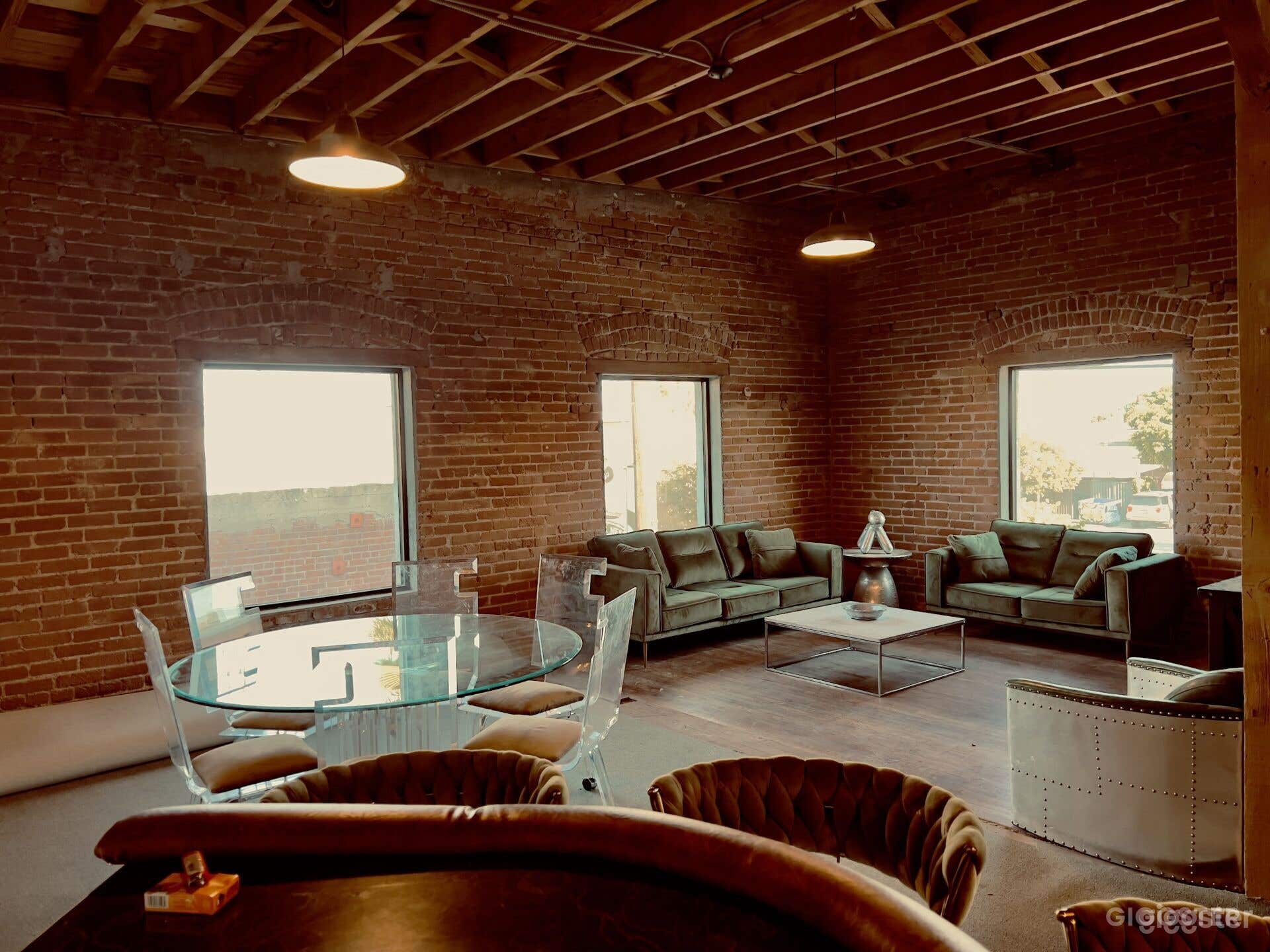 New York Loft Style Apartment Standing set Photo 1