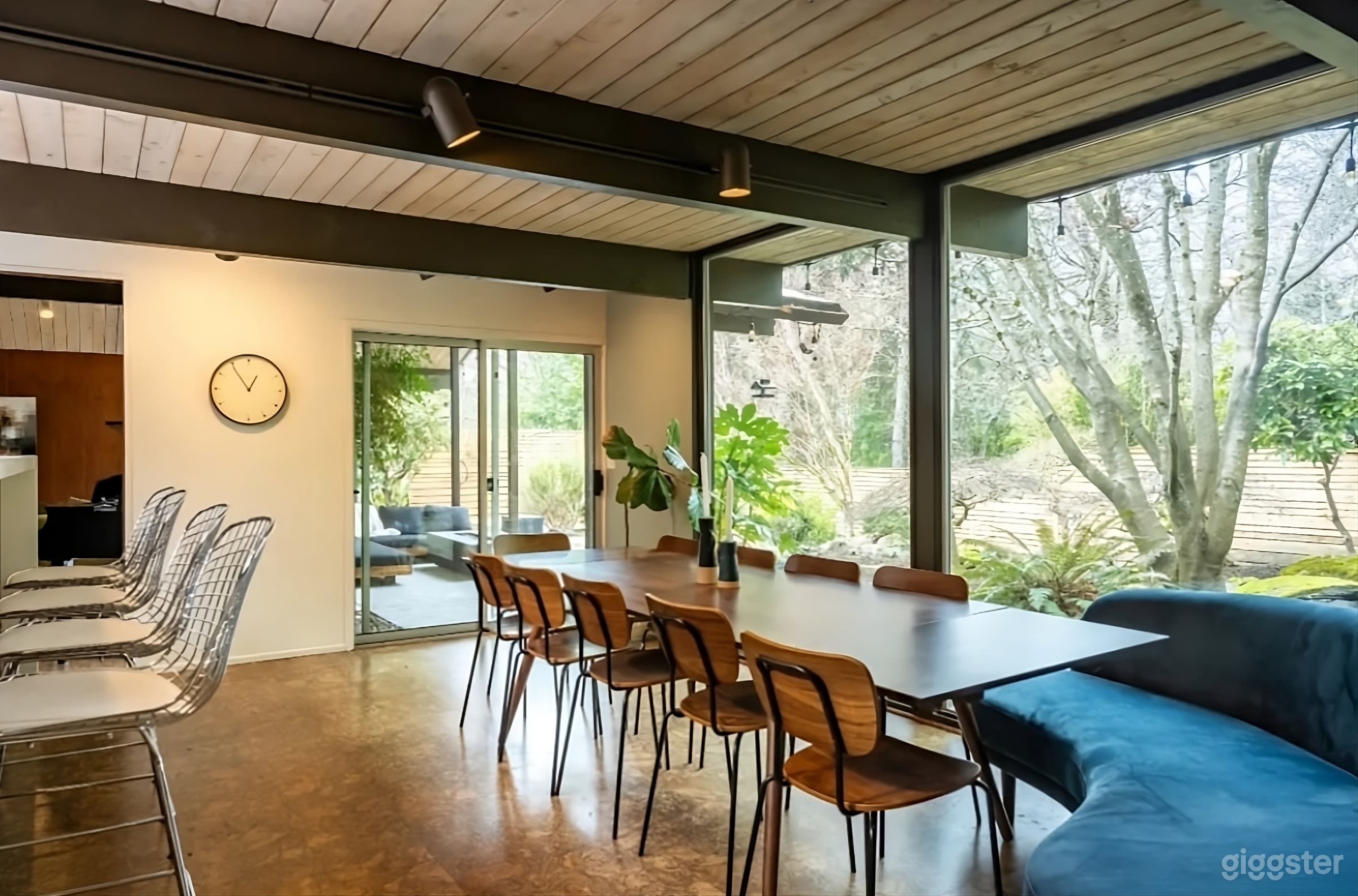 Famous Midcentury Modern Home Photo 3