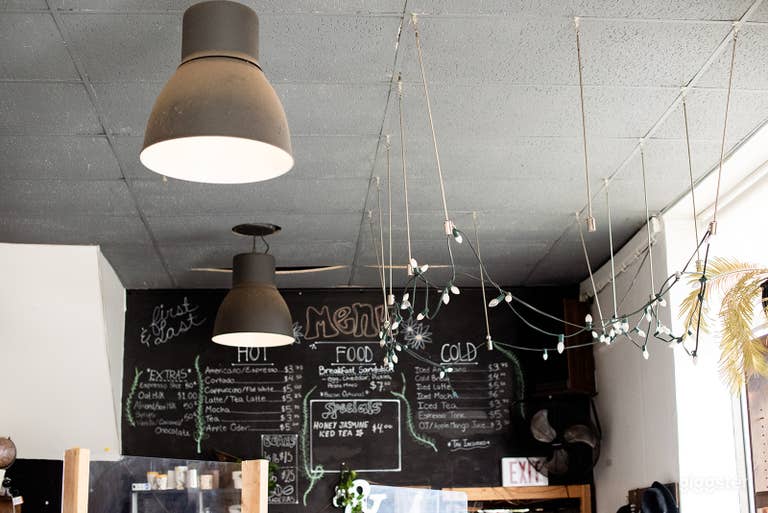  Bright Coffee Shop With Open Patio 