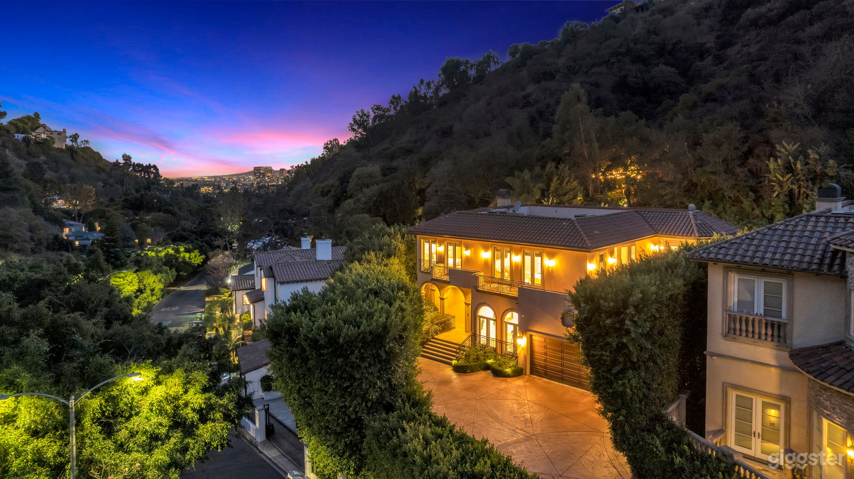 Gated Beverly Hills Oasis with Resort-Style Pool &amp; Fire Pit Photo 2