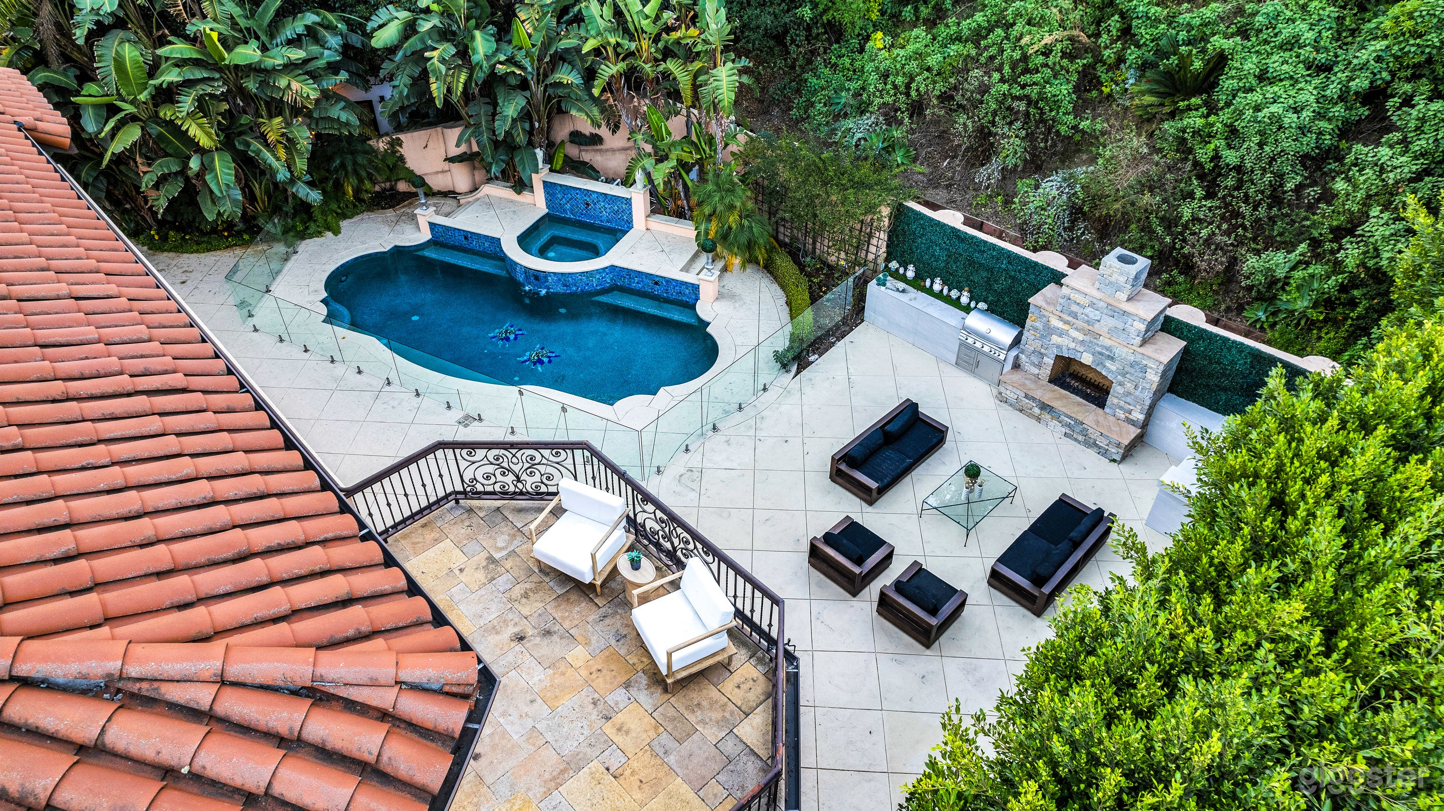 Gated Beverly Hills Oasis with Resort-Style Pool &amp; Fire Pit Photo 4