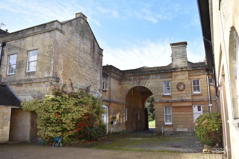 Peaceful Retreat Centre in Bristol 
