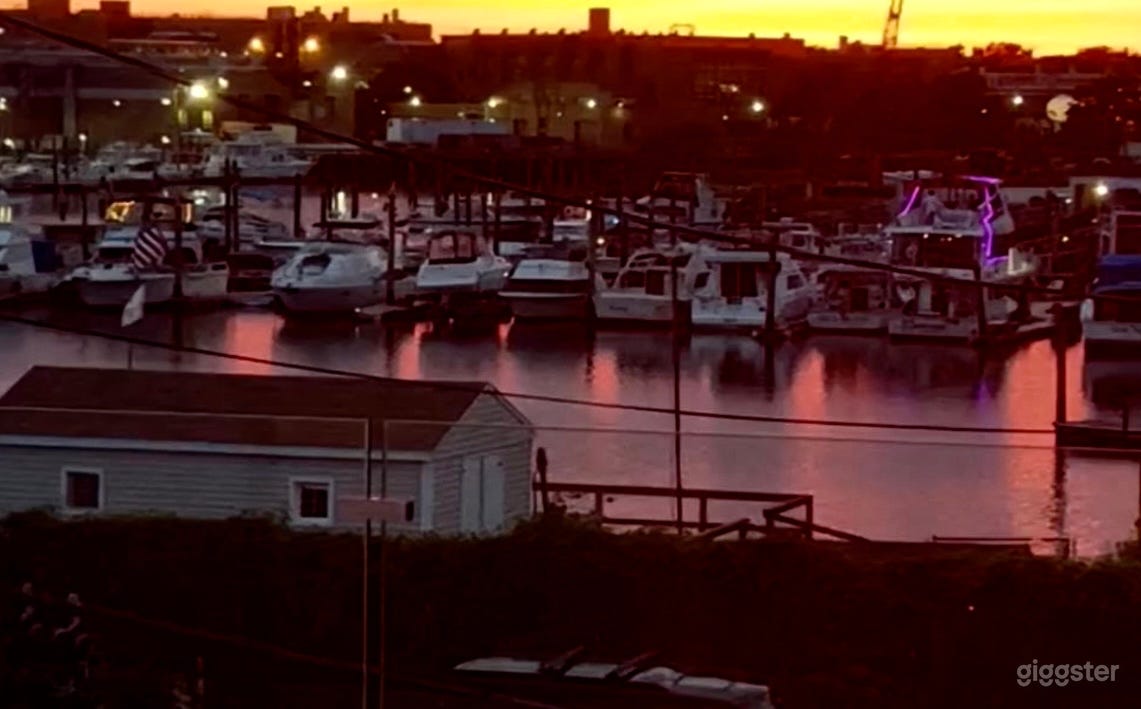 Modern House w amazing views of the boats Photo 2