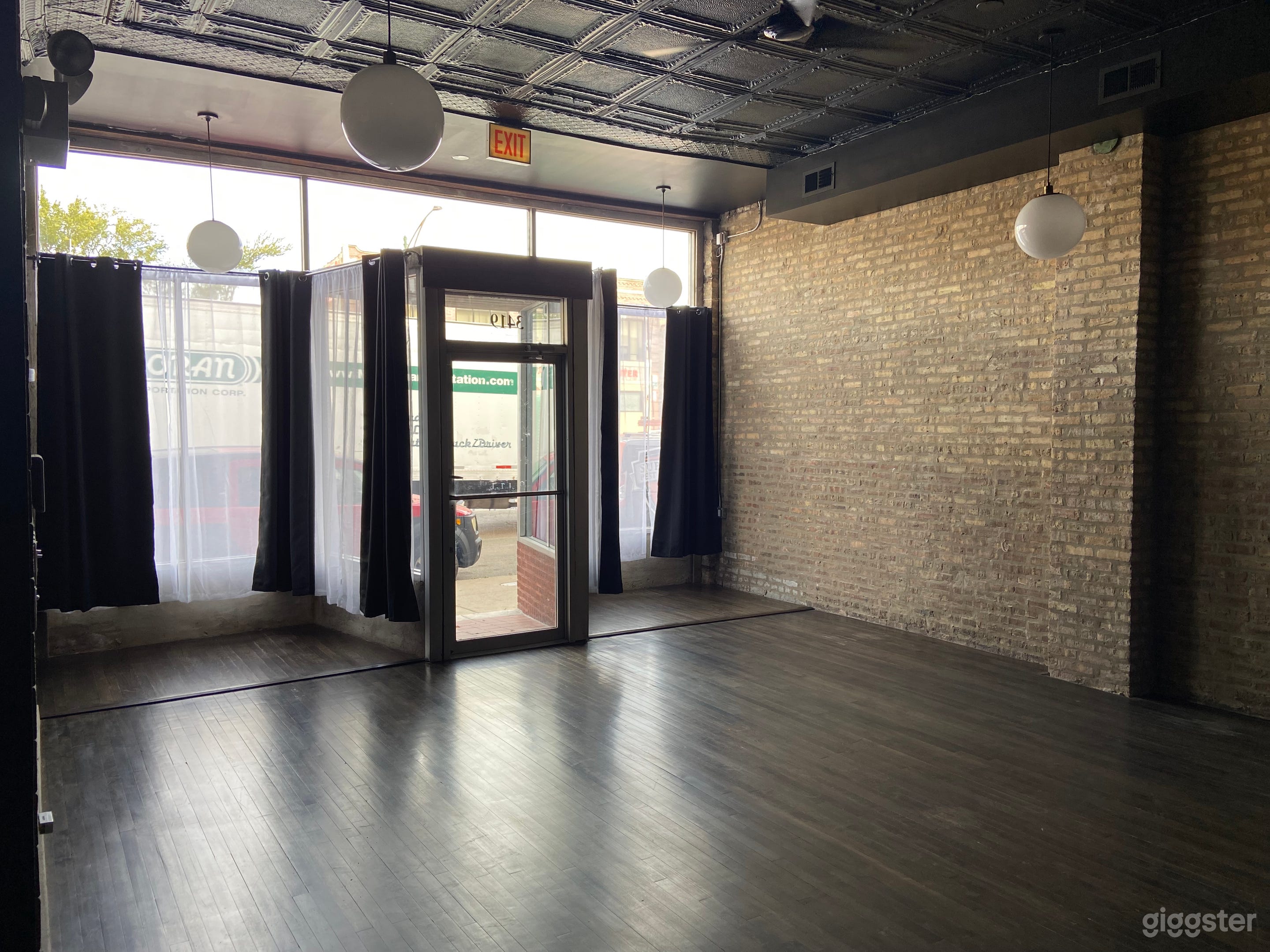 SPACE TIME SOUNDS Photo 4