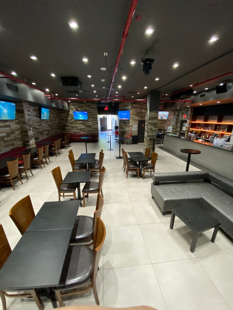  Ampia Location Club/Lounge a Queens 