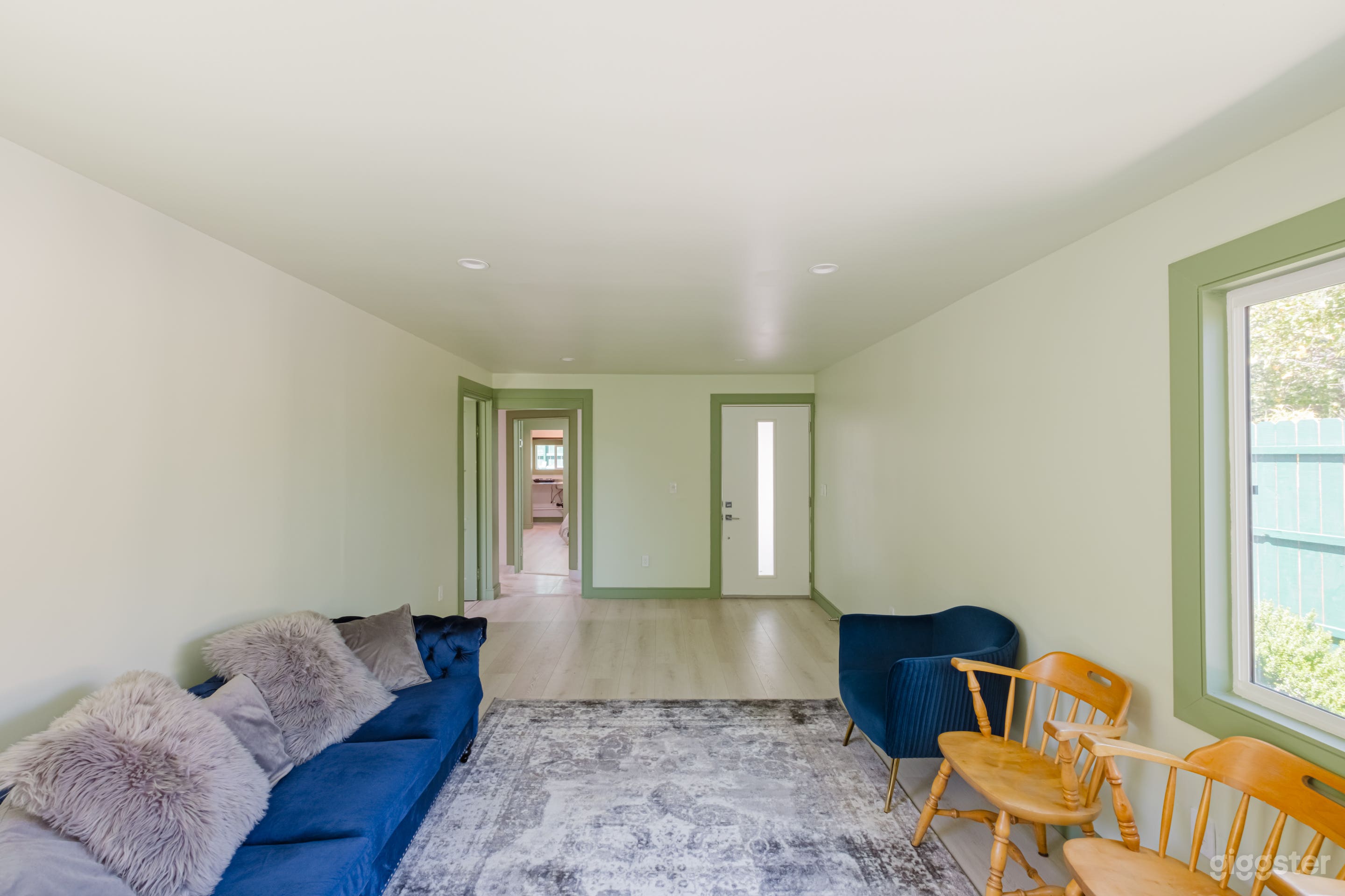 EMERALD CRAFTSMAN LA HOME Photo 2