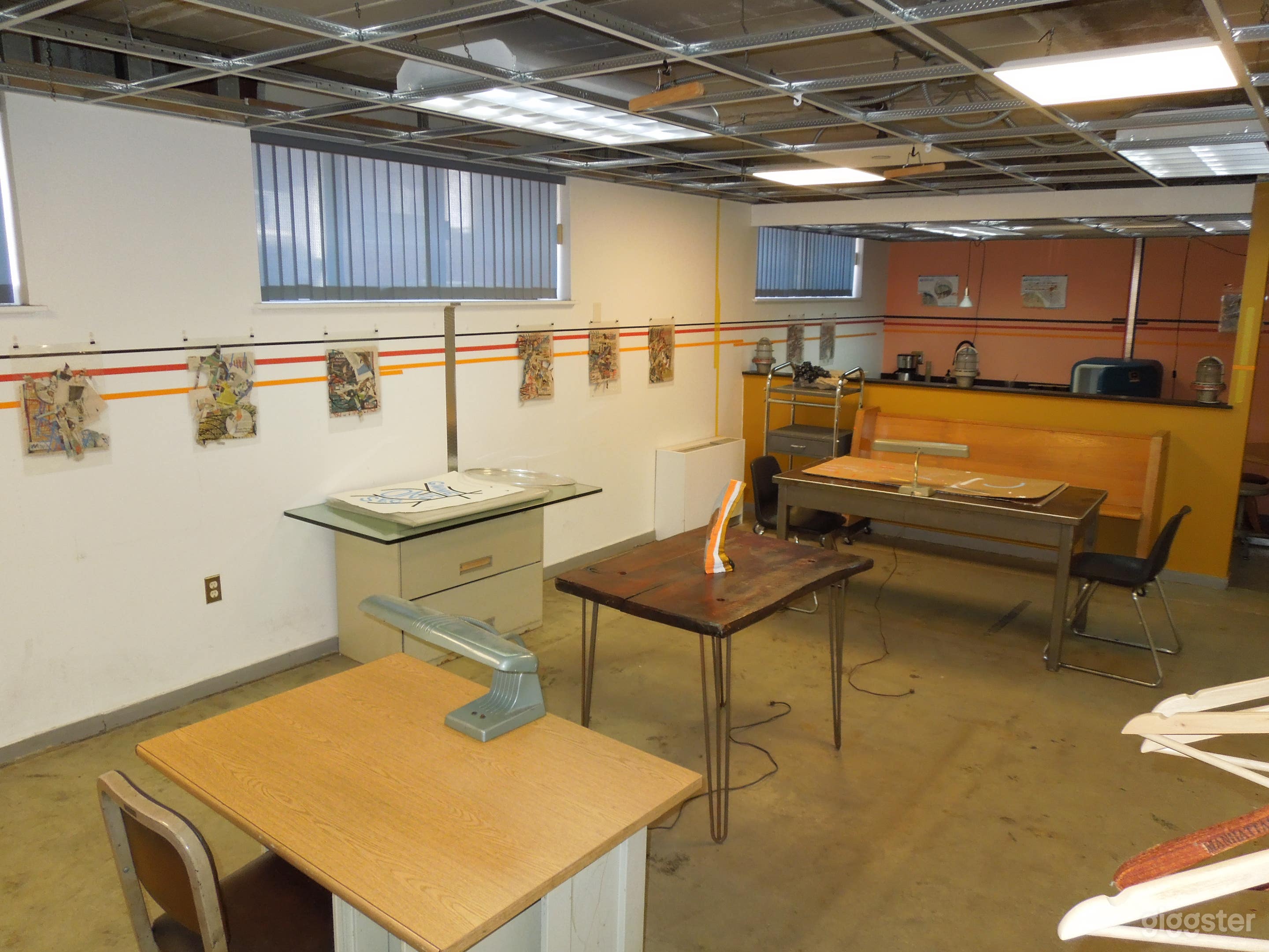 Offbeat flex space in industrial warehouse Photo 1