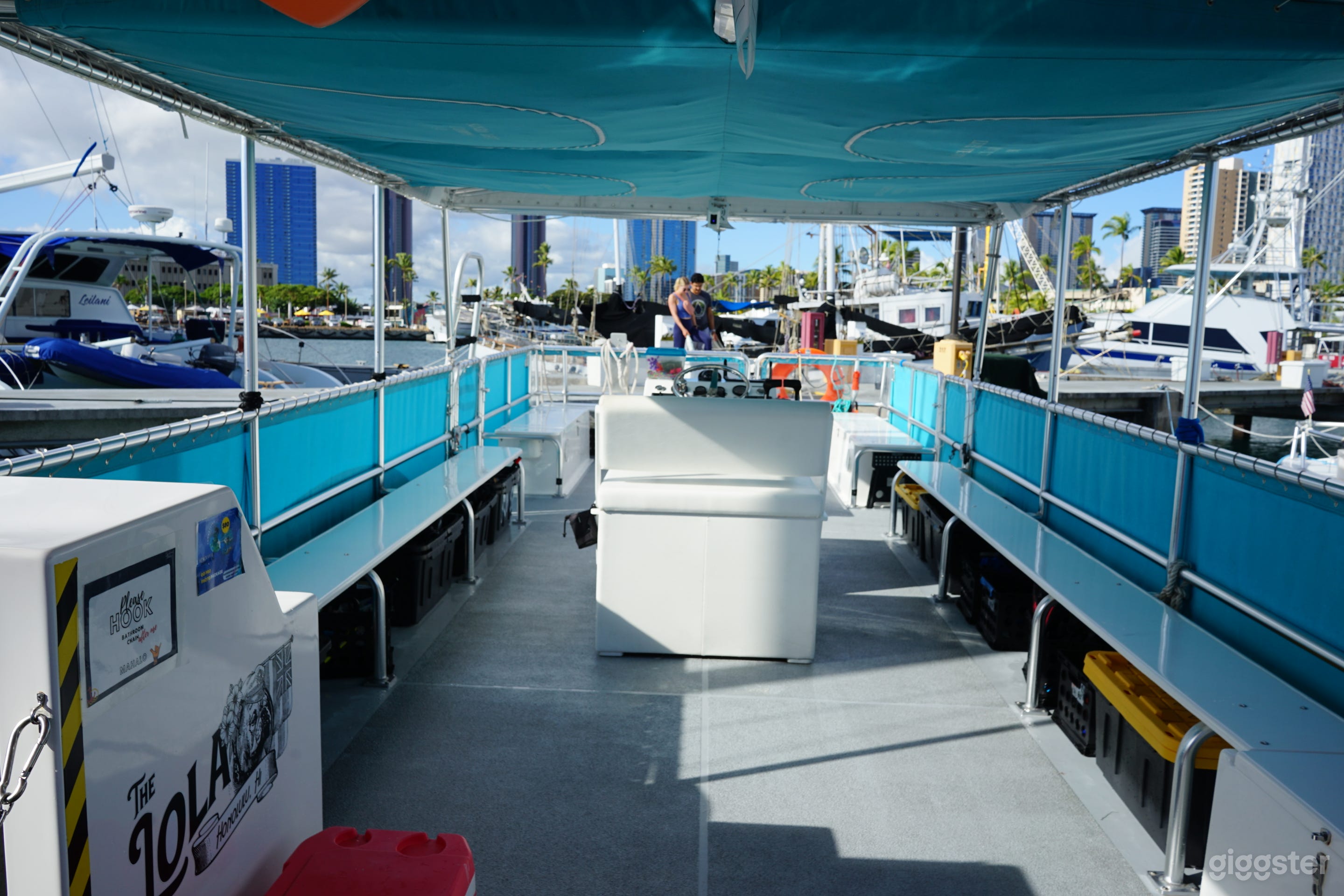 40 ft - Private Catamaran in Waikiki Photo 4