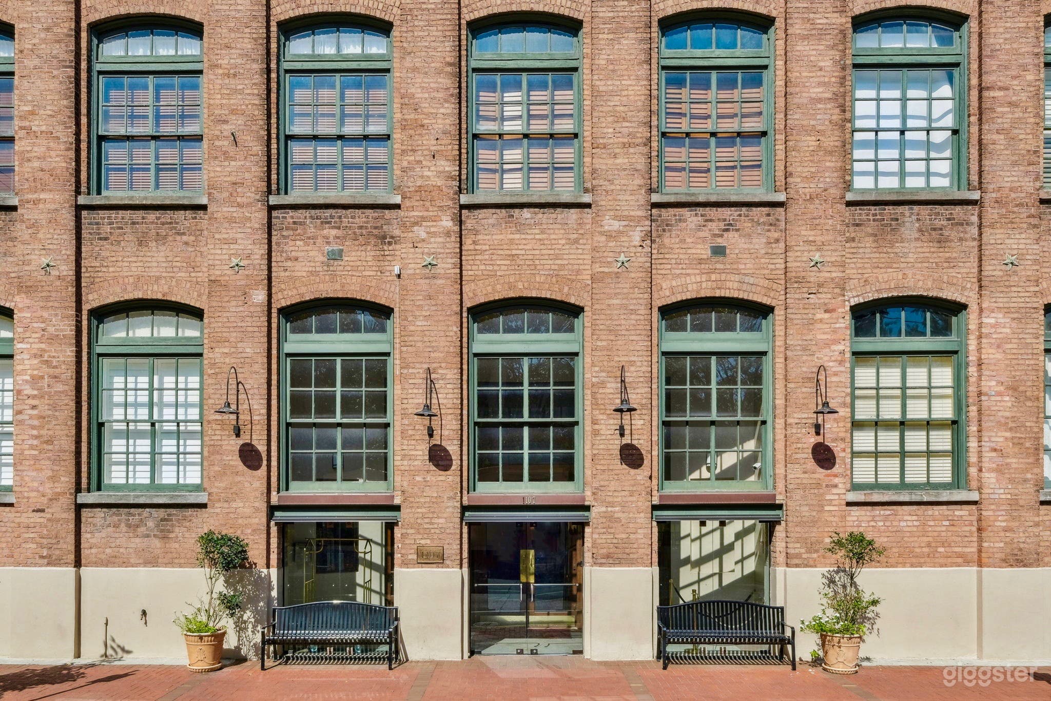 Building front on South Peters Street