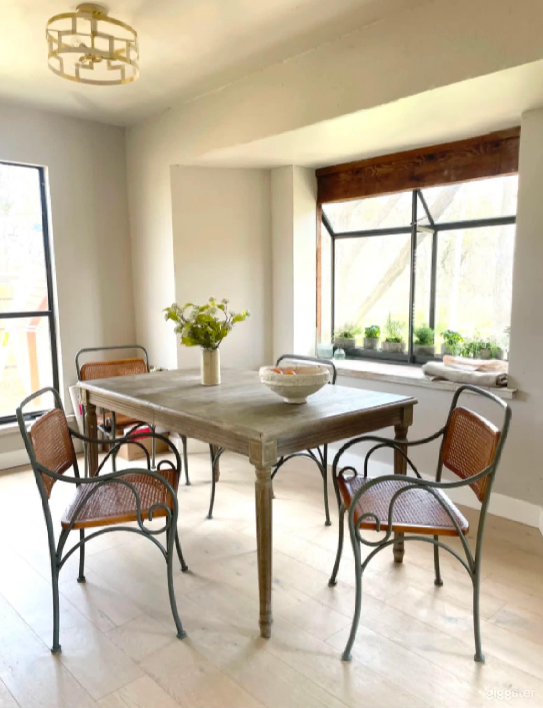 Rustic and Elegant Organic Design Mid-Century Modern Home Photo 1