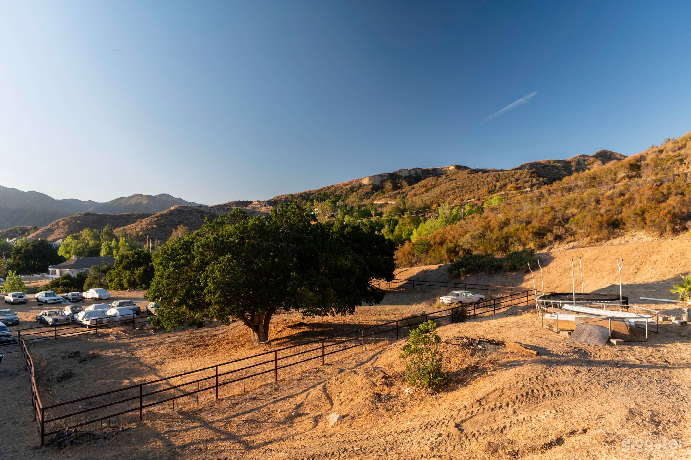 Rustic Mountain ranch with endless possibilities  Photo 4