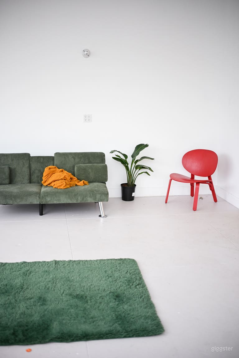  Studio loft stretto baciato dal sole con soffitti da 12 piedi e vista skyline 