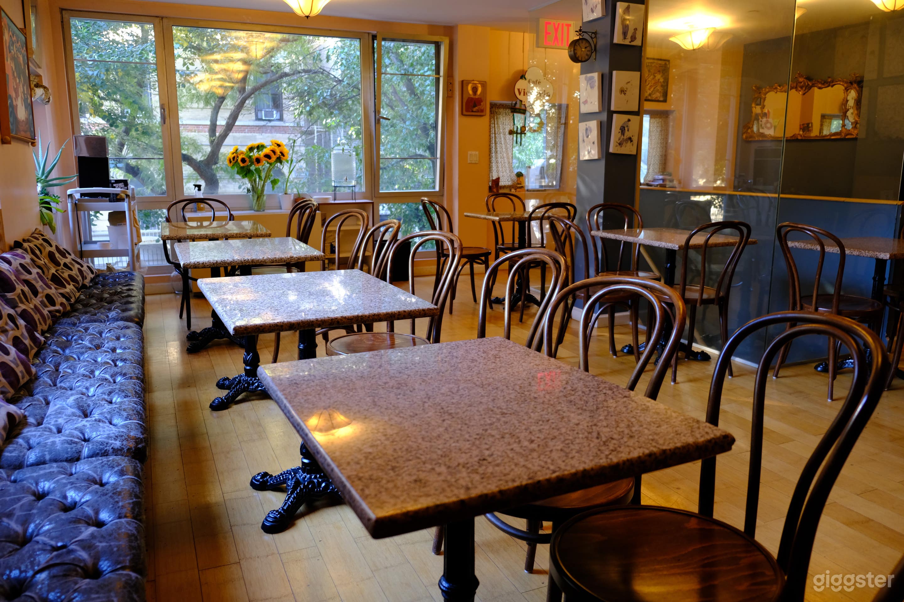 Cafe Victoria: A Unique and Intimate Space Photo 1