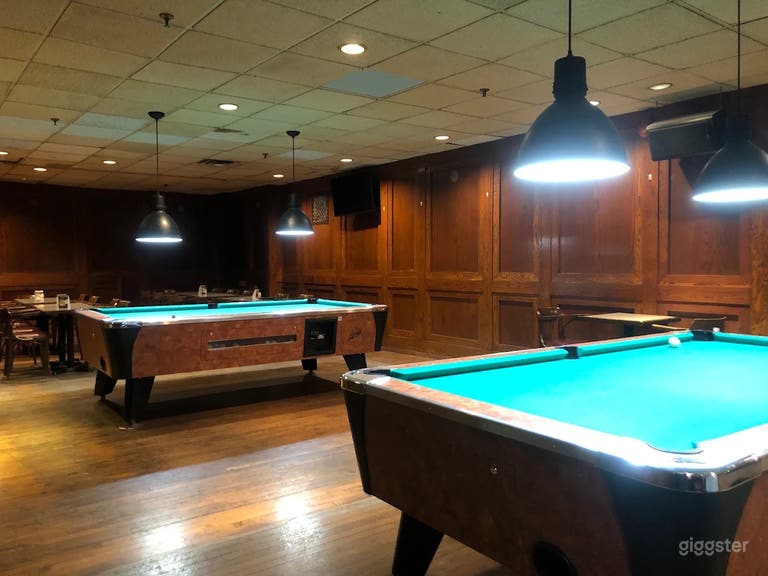  The Oak Room 