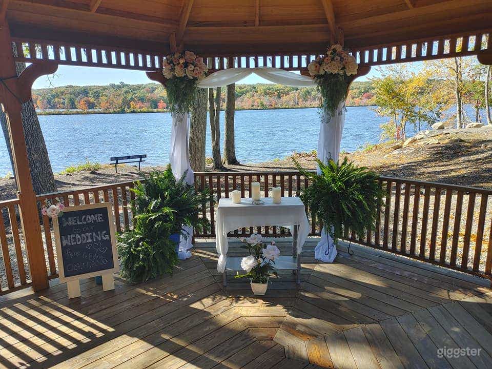 Rustic Gazebo for Photoshoots in North Providence Photo 3