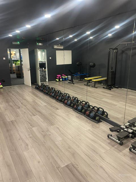  Gimnasio y área de fitness 