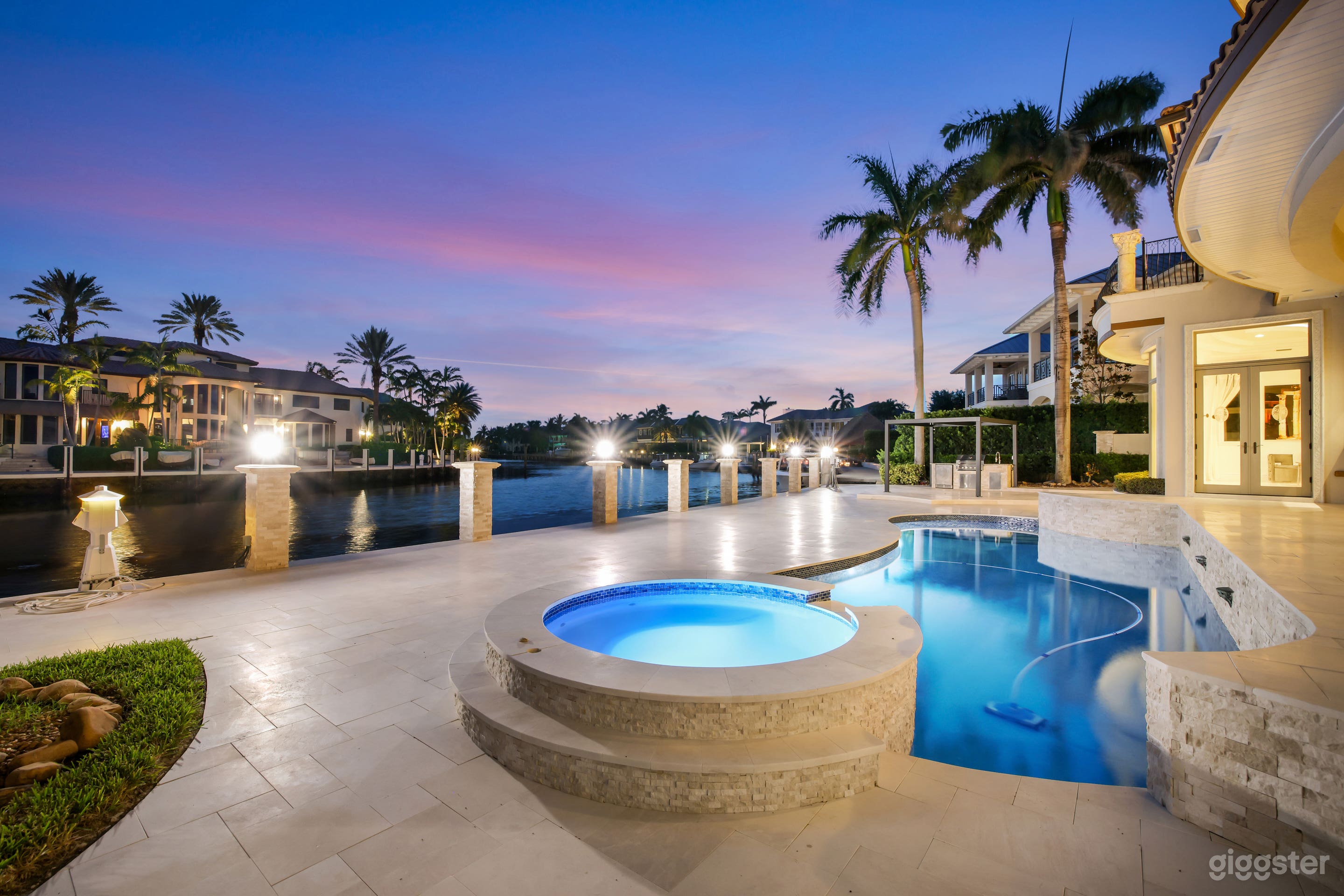 The Palazzo  Waterfront  Photo 1