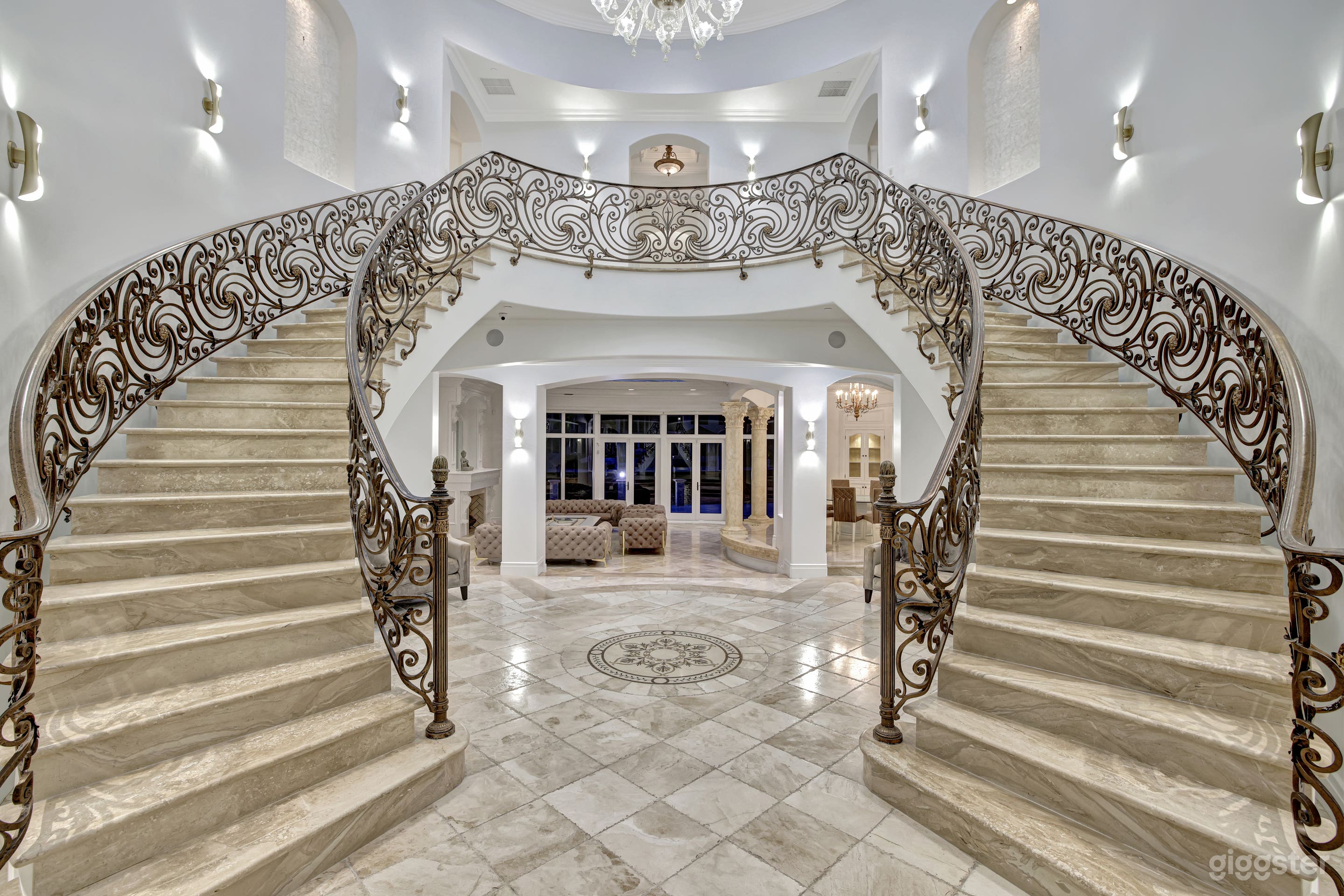 The Palazzo  Waterfront  Photo 2