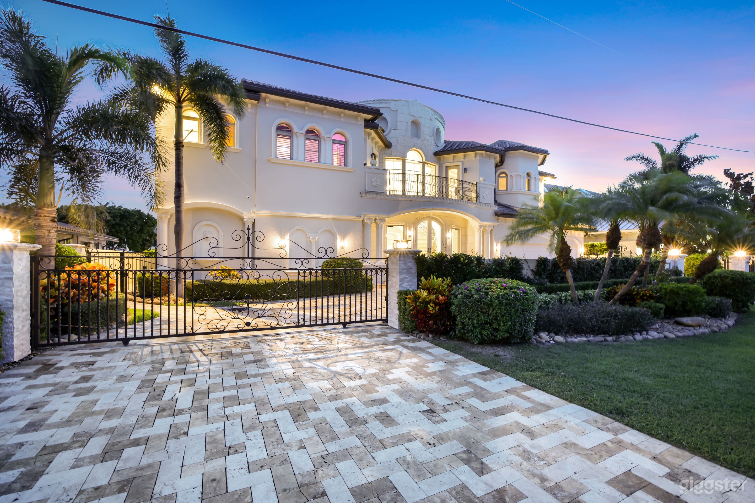 The Palazzo  Waterfront  Photo 4