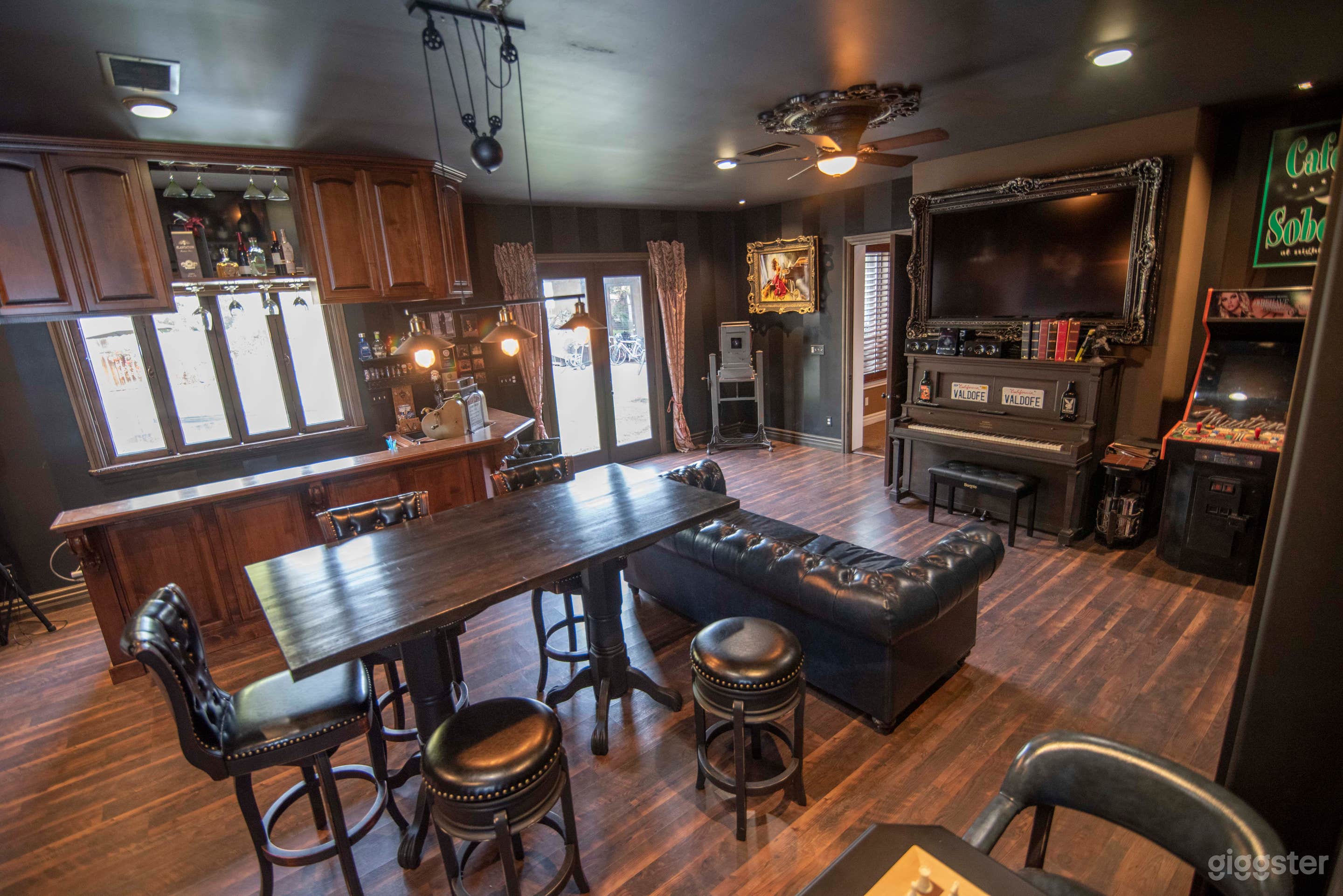 Renaissance Home  Photo 2