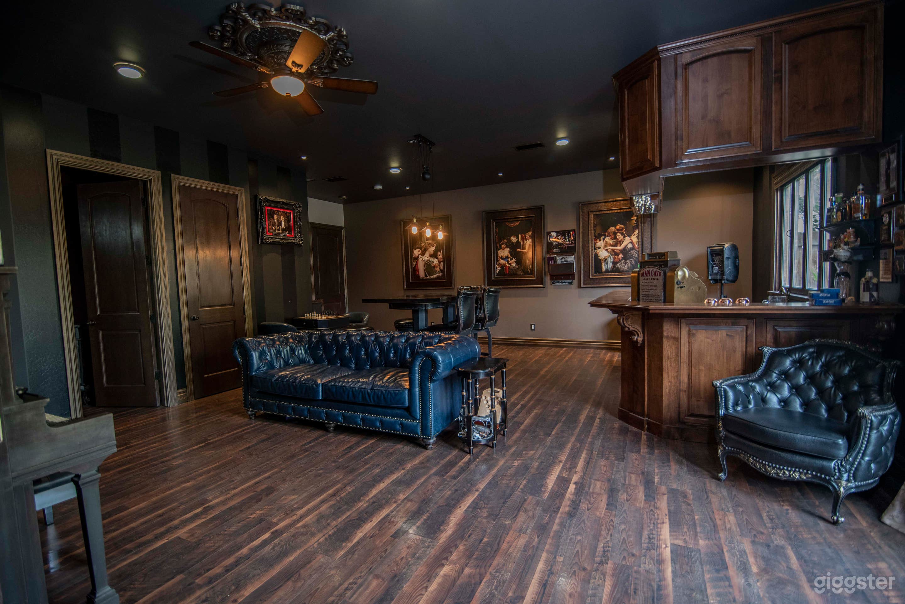 Renaissance Home  Photo 3