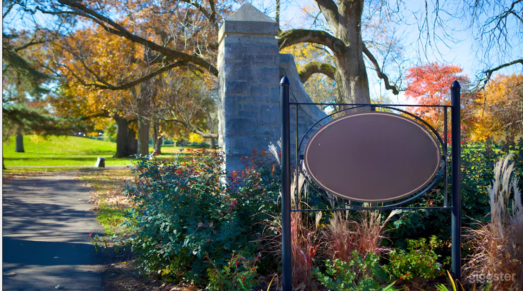 Urban Oasis In The Heart Of Historic German Village Photo 1