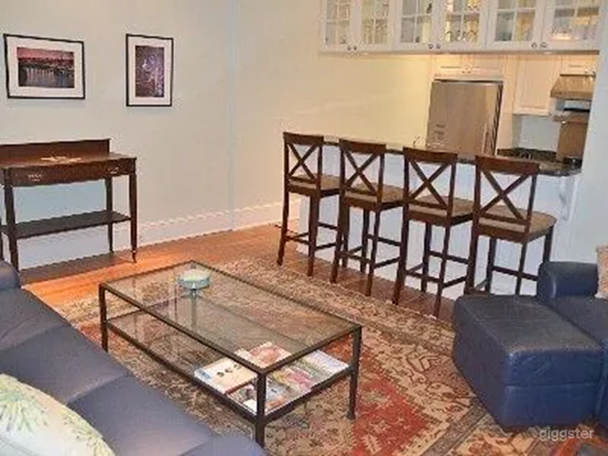 Fabulous 1890 Victorian home on Capitol Hill; 100 steps to Metro Photo 2